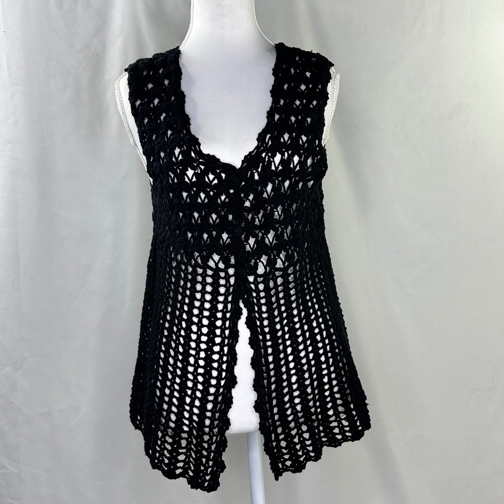 Cable & Gauge M Vest Black Crochet Open Knit Sleeveless Cardigan Whimsigoth Emo